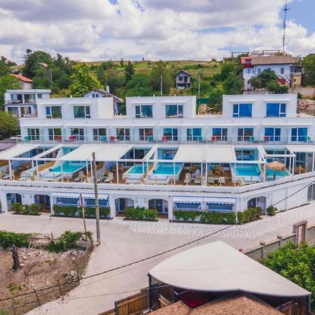 Villa Kalimera Baltjik Exteriör bild