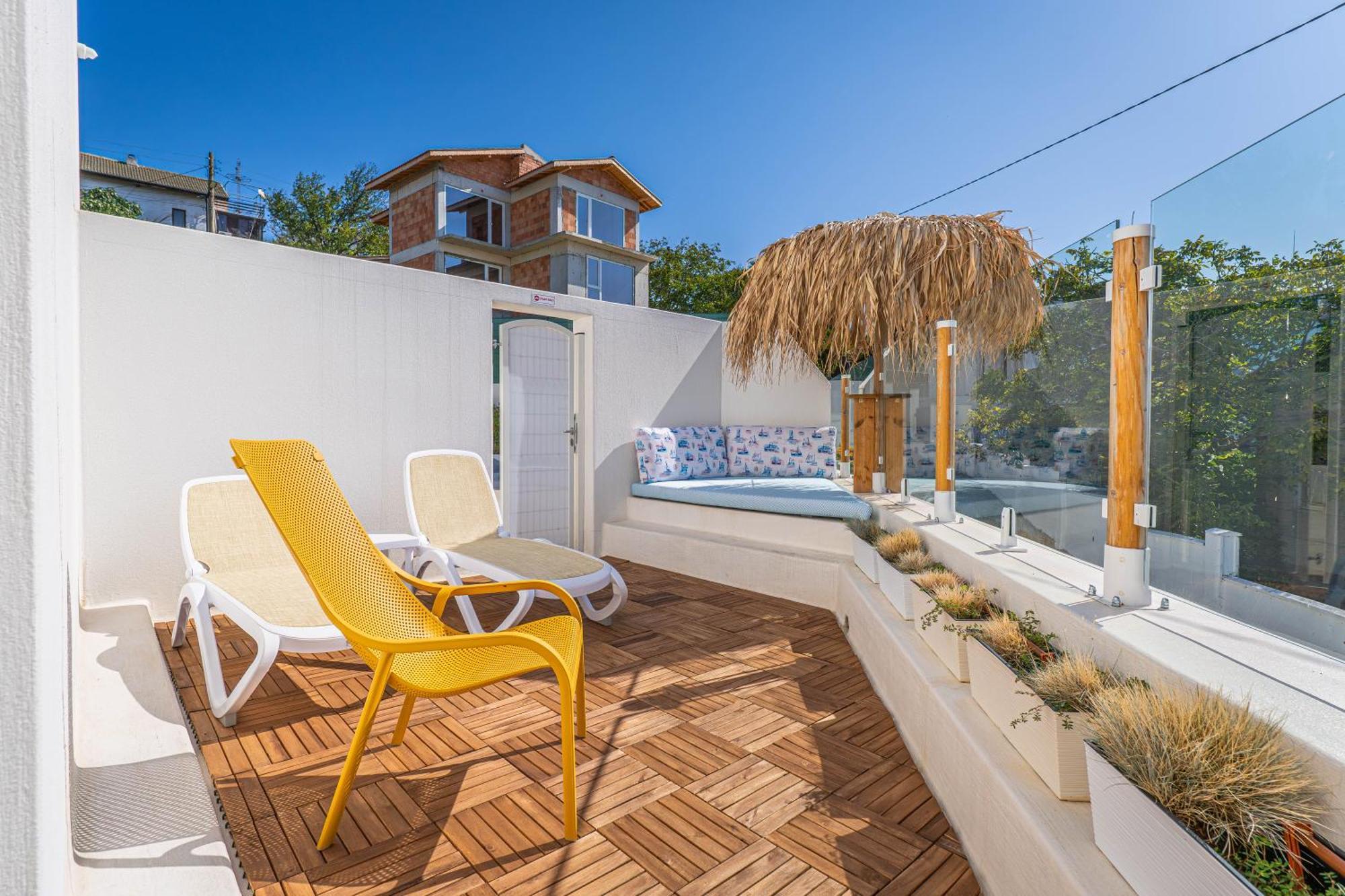 Villa Kalimera Baltjik Exteriör bild